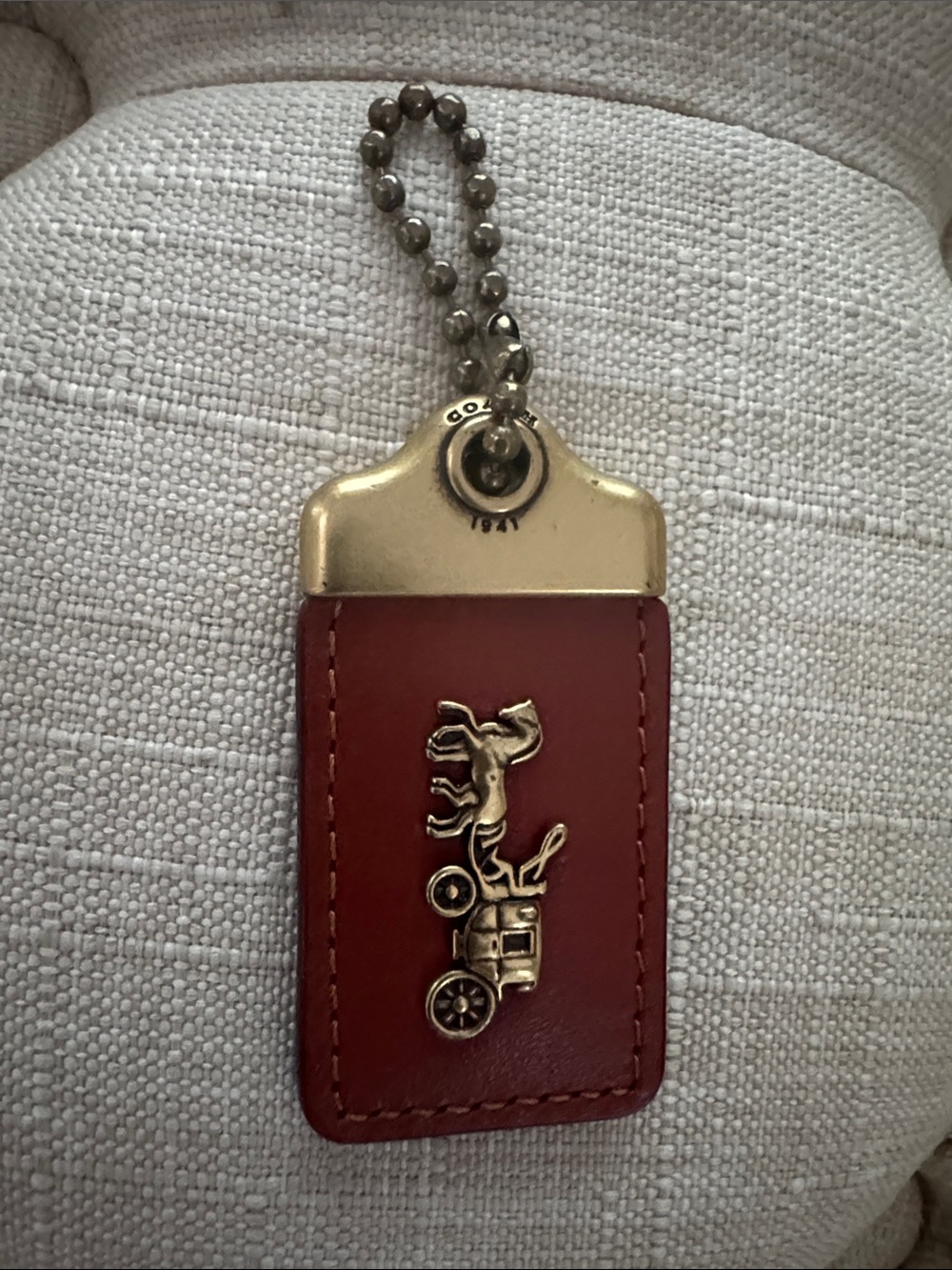 Coach 1941 glovetanned Leather hand tag NWOT - Picture 3 of 3